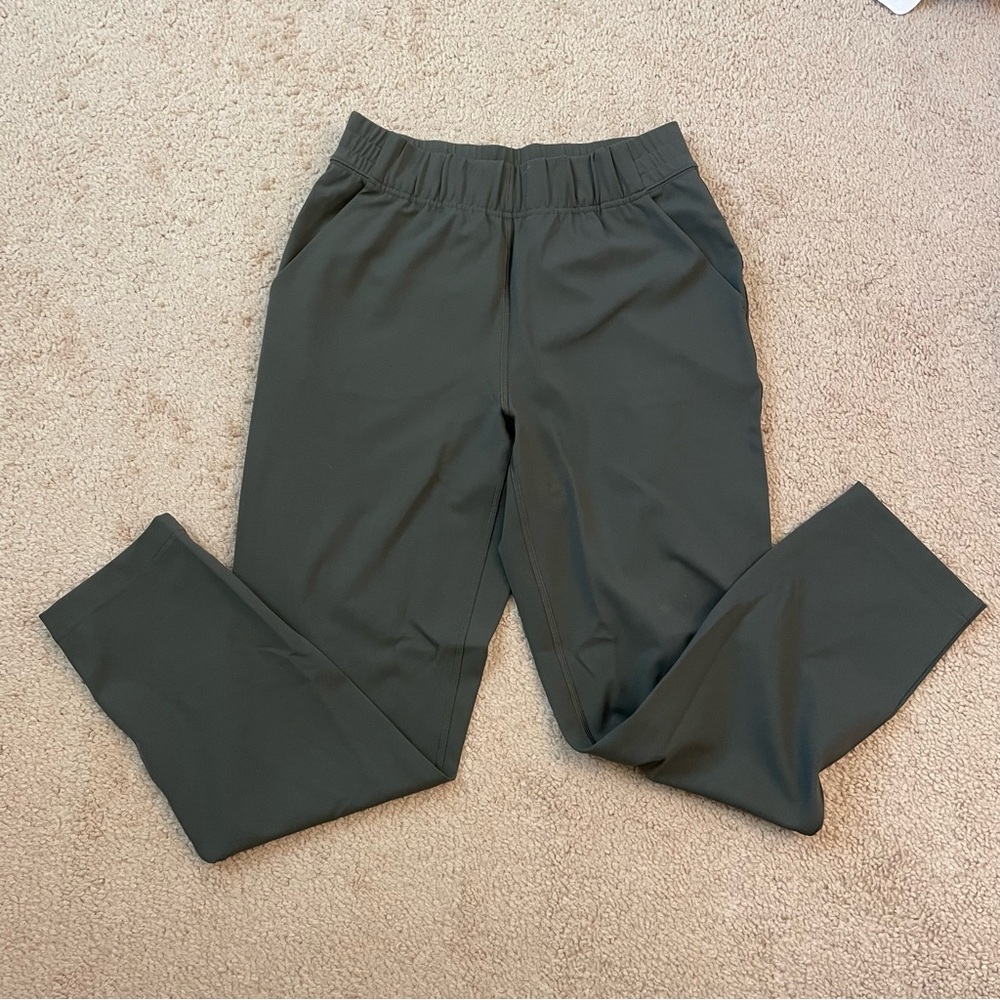 Aritzia Babaton Weekender Pant XS green olive sage